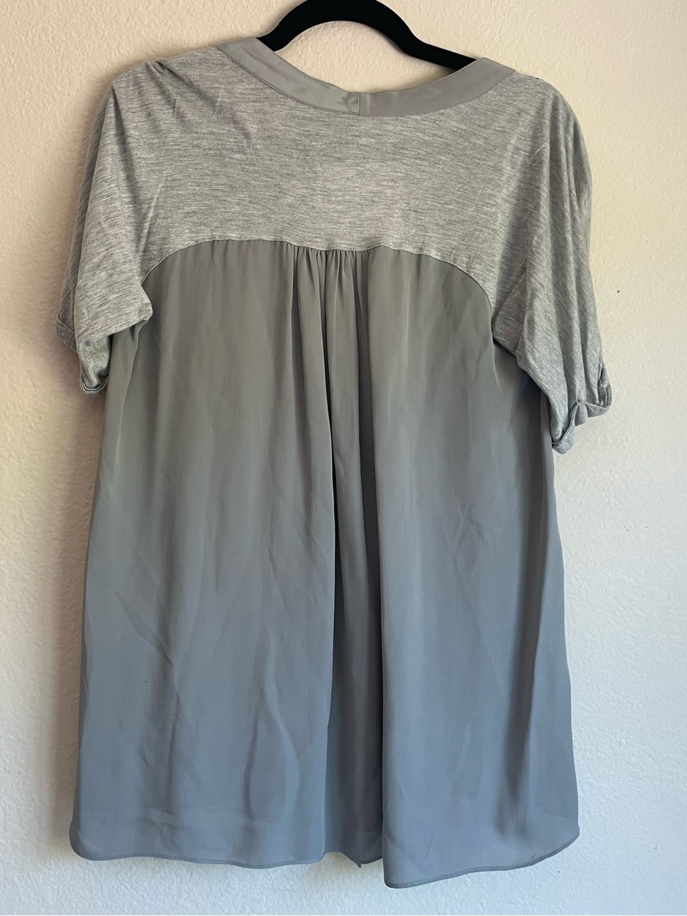 Elizabeth and James Gray Tee - Picture 4 of 7